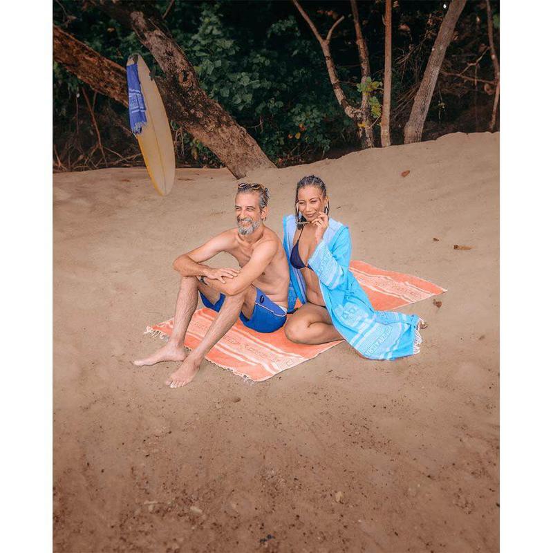 Arzi Beach Towel - tropical coral