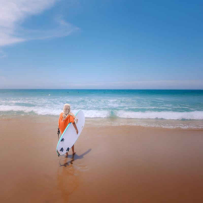 Arzi Hooded Poncho - Tropical Coral