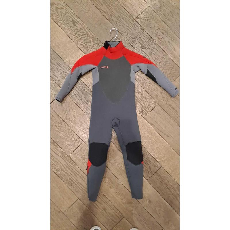 O'Neill Kinderwetsuit Epic 4/3mm - rot/grau Grösse 12 (Miete)