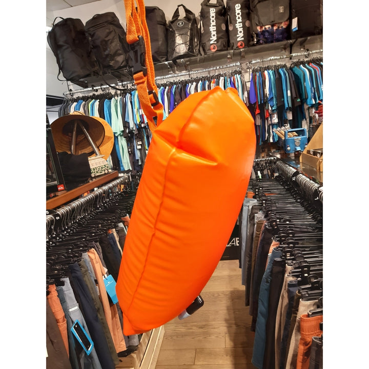 Schwimmboje/Wetbag zum Nachziehen