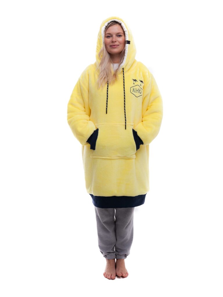 All-In Poncho Hoodie Decke - dark yellow