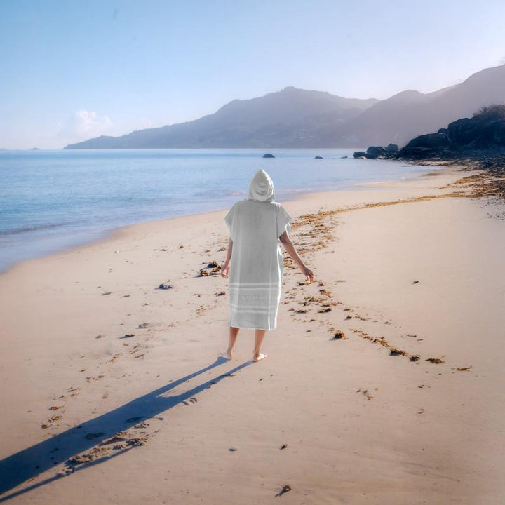 Arzi Hooded Poncho - SoftSky Grey