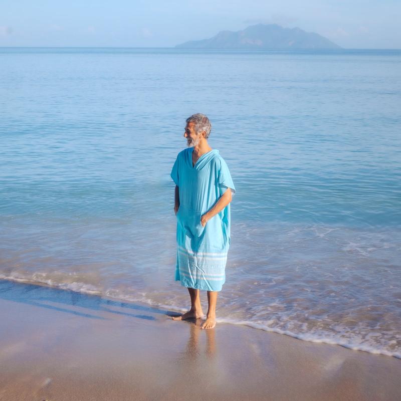 Arzi Hooded Poncho - Tropical Blue