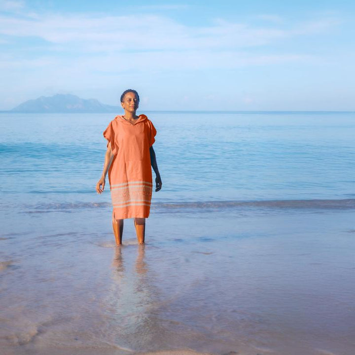 Arzi Hooded Poncho - Tropical Coral