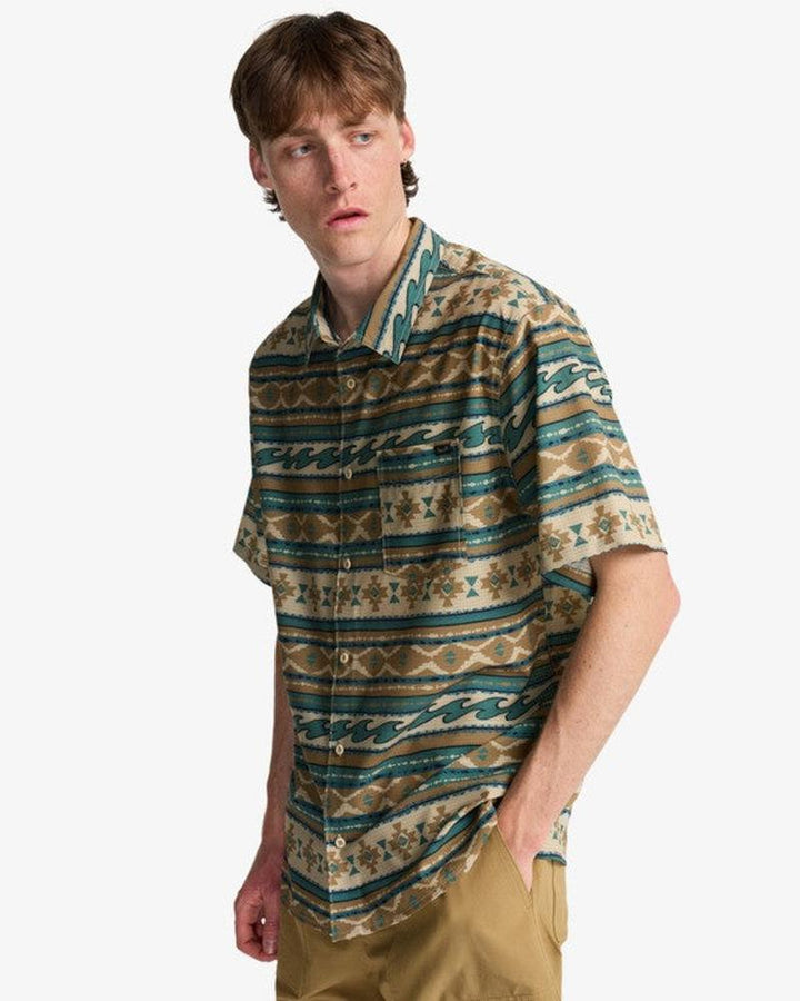 Billabong Herren Shirt Surftrek Perf Kurzarm - Desert Print