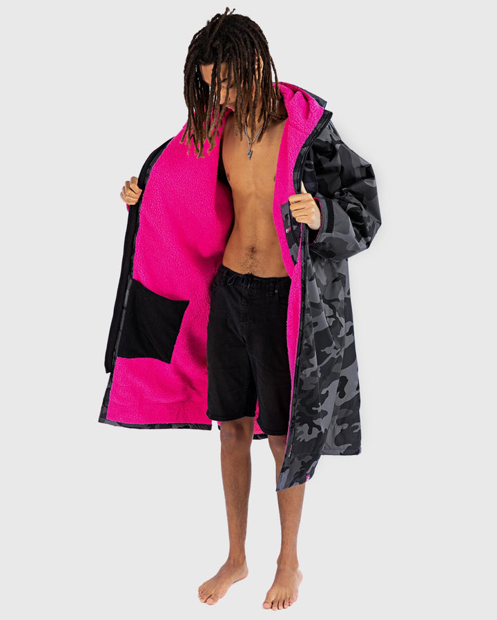Dryrobe Poncho Advance Langarm V3 - schwarz / camo / pink