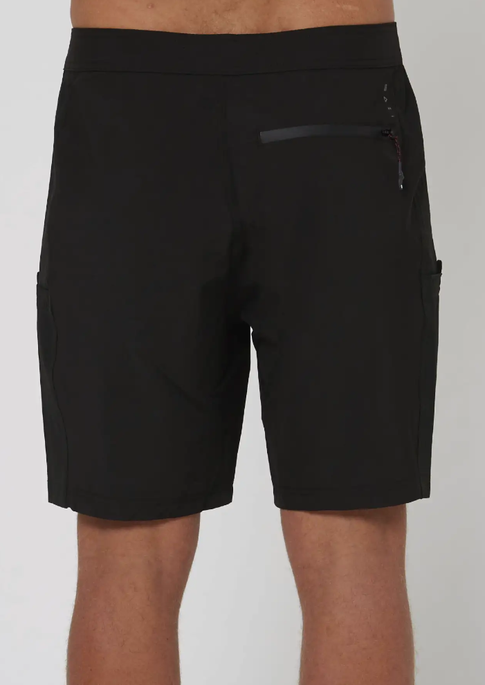 Follow Herren Boardshorts Global Tech - black
