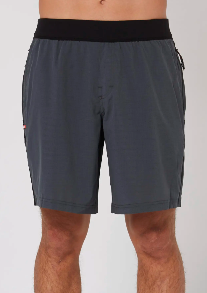 Follow Herren Hybrid Tech Short - stone