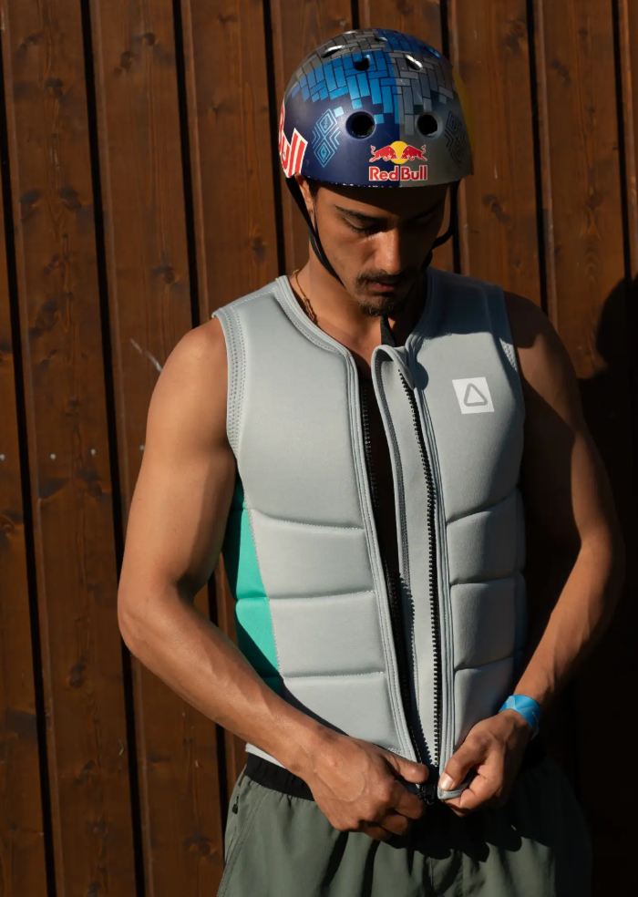 Follow Herren Weste Corp - grey/green