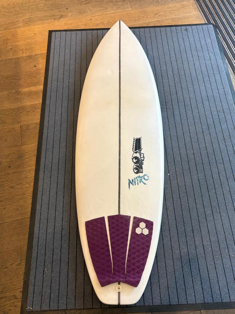 JS Surfboards Nitro 5'9" 26.5L (Occasion)