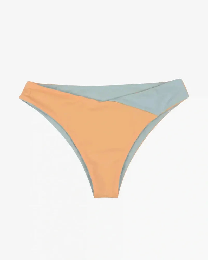 Main Design Bikini Bottom Flair