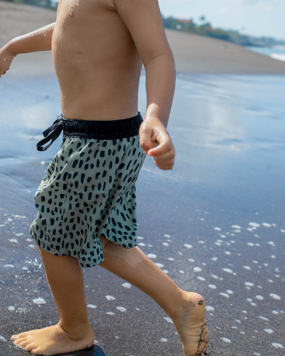 Main Design Kinder Boardshorts für Jungen Lean