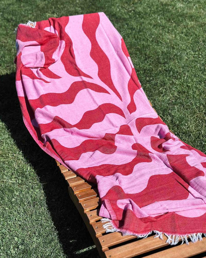 Main Design Strandtuch Coral Flow
