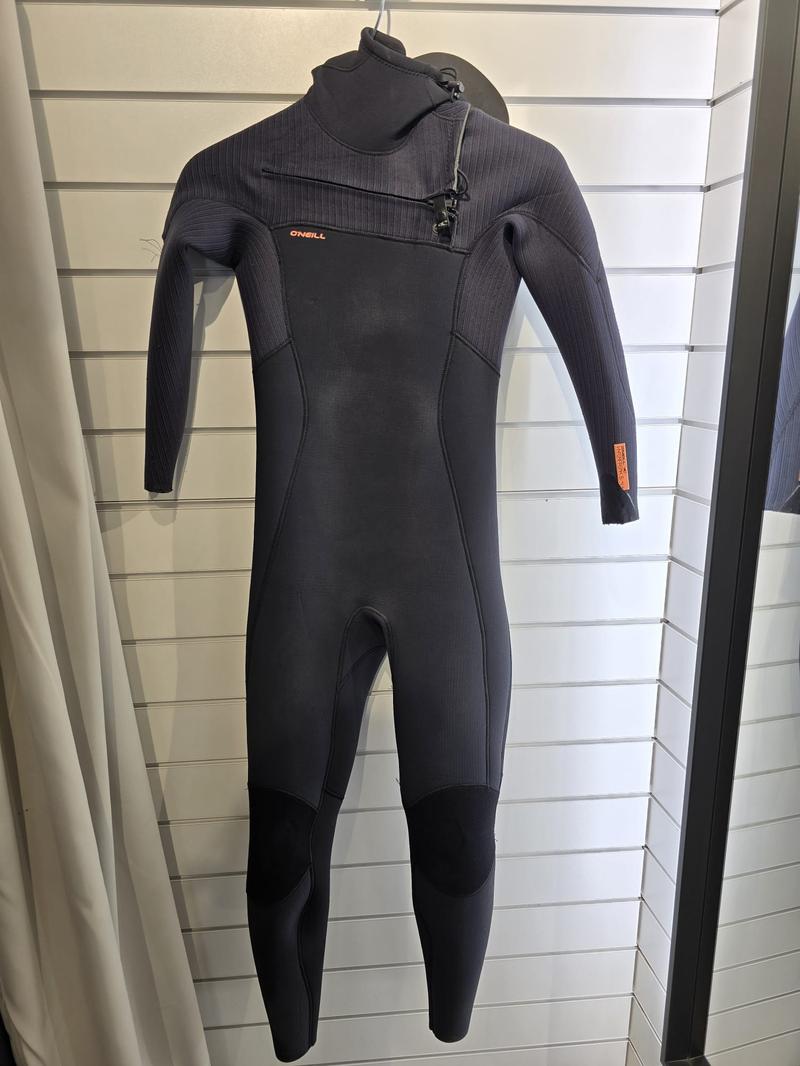 O'Neill Damen Neoprenanzug Hyperfreak 5/4+mm Chestzip- Black Grösse 6 (Miete)