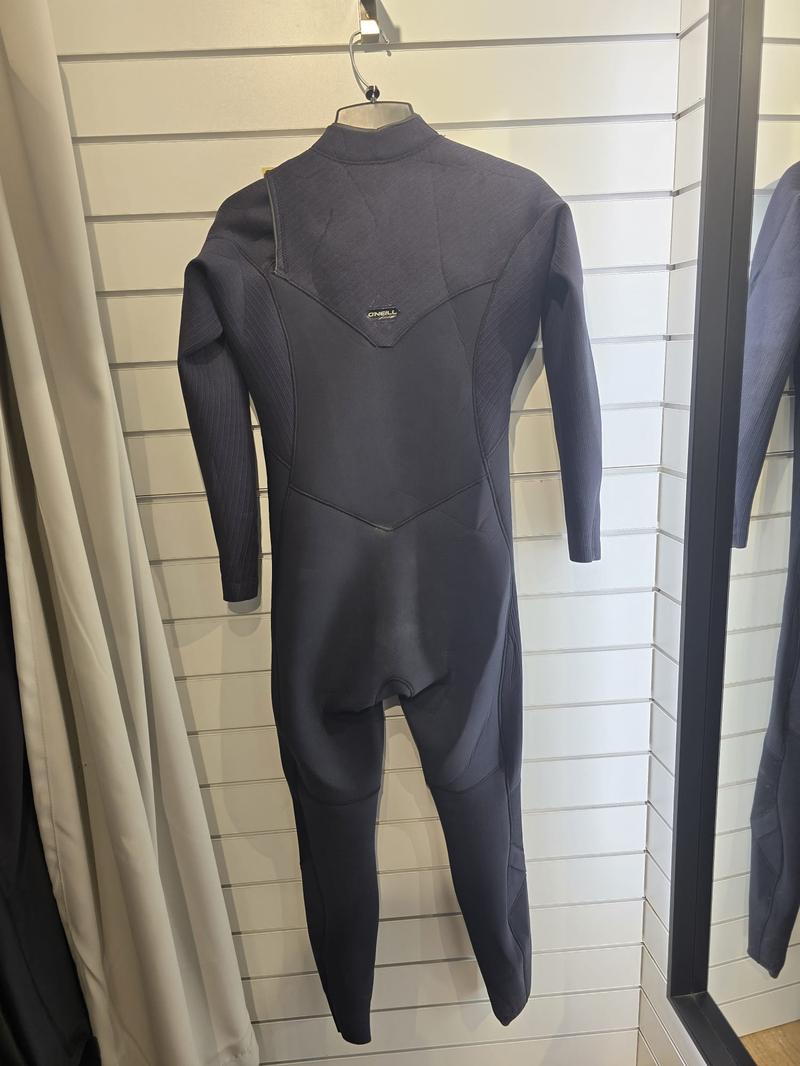 O'Neill Herren Neoprenanzug Hyperfreak 3/2+mm Chestzip - Black Grösse XL (Miete)