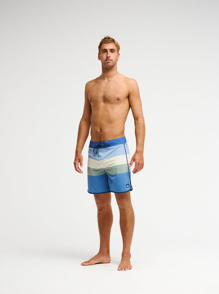 Quiksilver Herren Boardshorts Surfsilk Scallop 18" - Quiet Harbor Tijuana