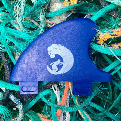 Rebel Knubster Finne aus recycelten Fischernetzen - blue
