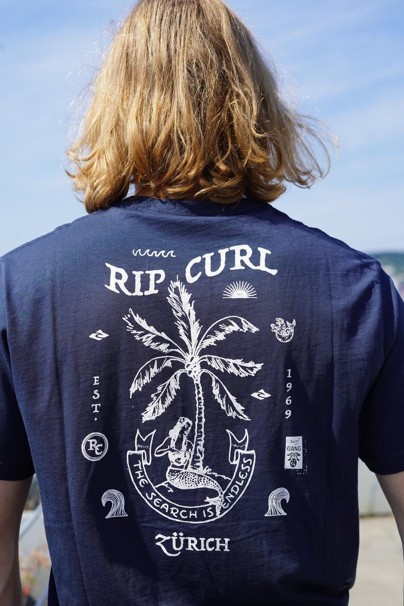 Rip Curl X Surfari Herren Destination Tee Zurich - tatoo-dark navy