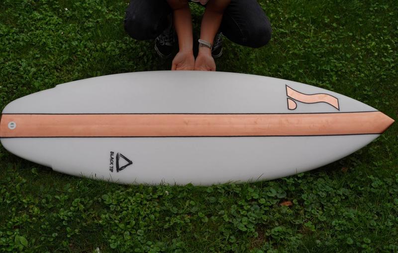 Semente Poolboard Black Tip 5'1" (HD Plugs, Gun Glassing) - Metallic