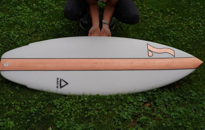 Semente Poolboard Black Tip 5'1" (HD Plugs, Gun Glassing) - Metallic