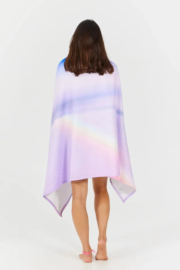 After Essentials Strandtuch Arto Saari - Rainbow