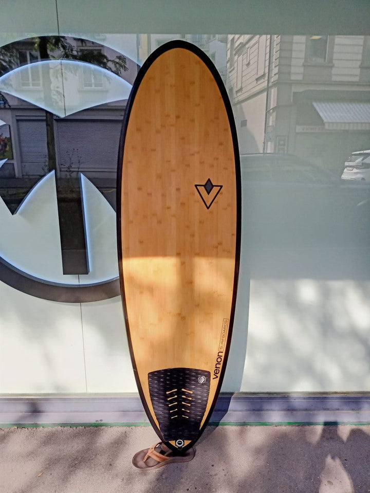 Venon Surfboard Comet 6'0" FCS1 Tri/Quad 42.5L (Occasion)