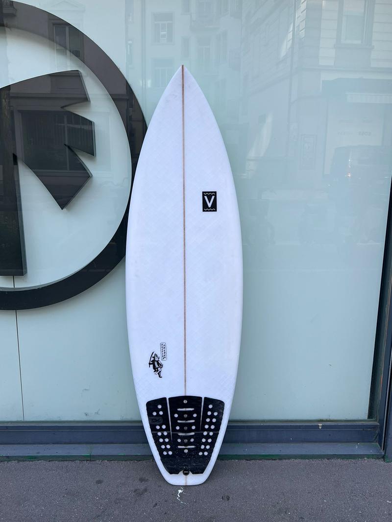 Visitor Poolboard Slicing Salmon 5'4" 22.8L FCSII (Occasion)