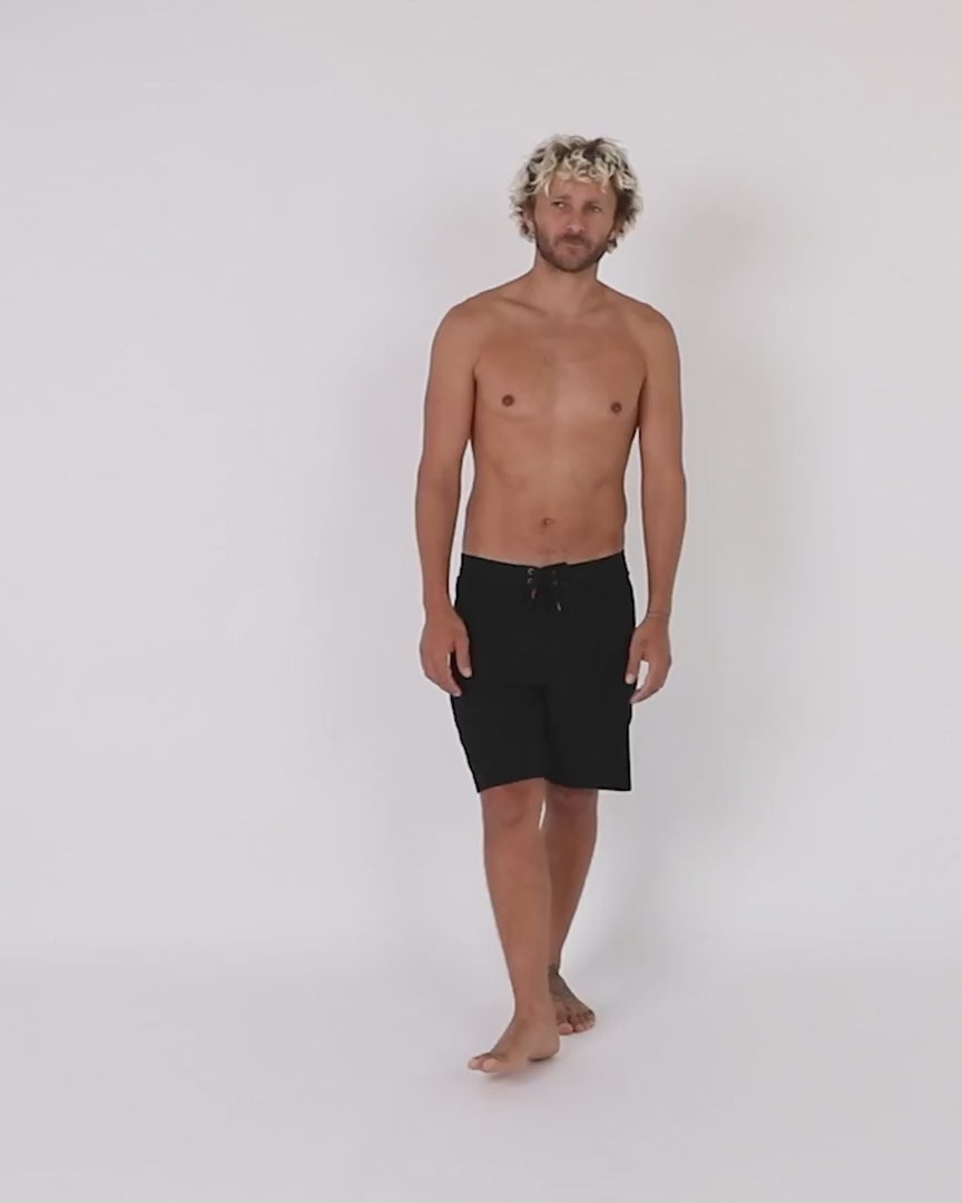 Follow Herren Boardshorts Global Tech - black